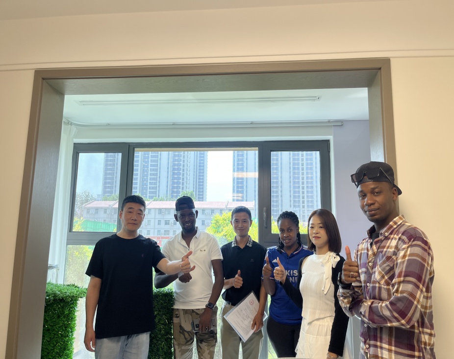 Проект за център за почистване на търговски килими в Нигер